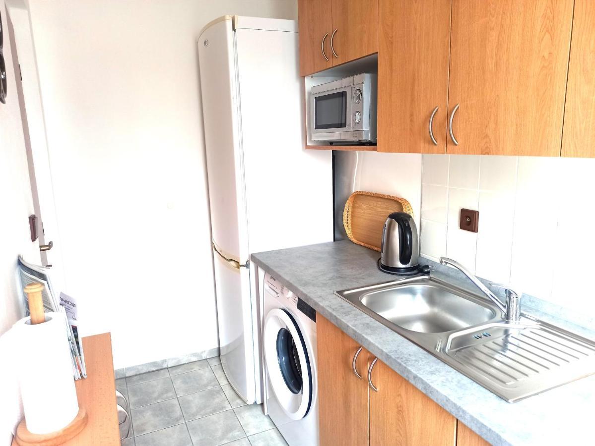 P&P Jicin Apartments - Soukrome 2-3 Luzkove Pokoje S Vlastni Kuchyni A Koupelnou Eksteriør billede